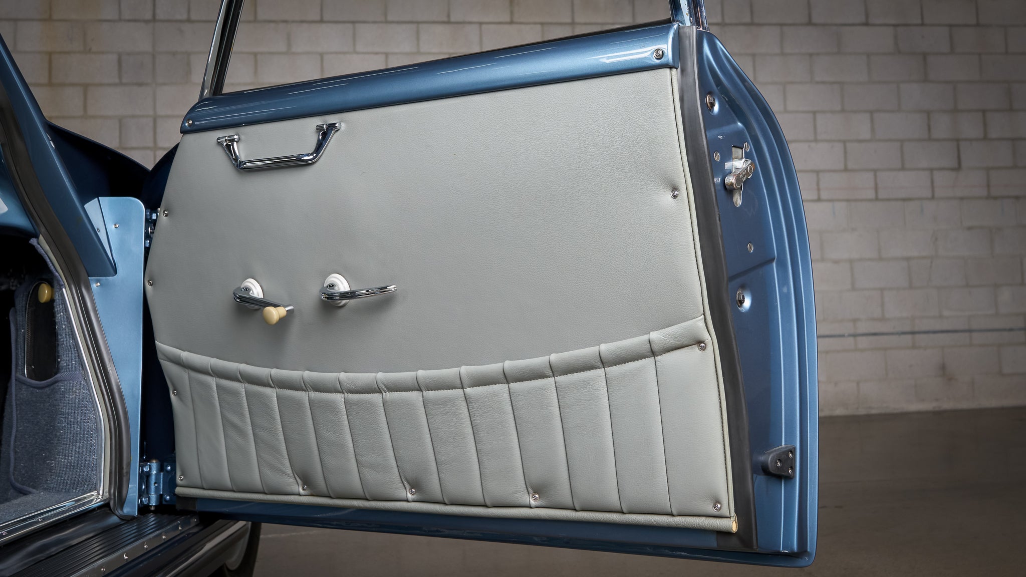 1959-63 Porsche 356B Coupe Door Panel Kit – Newark Auto