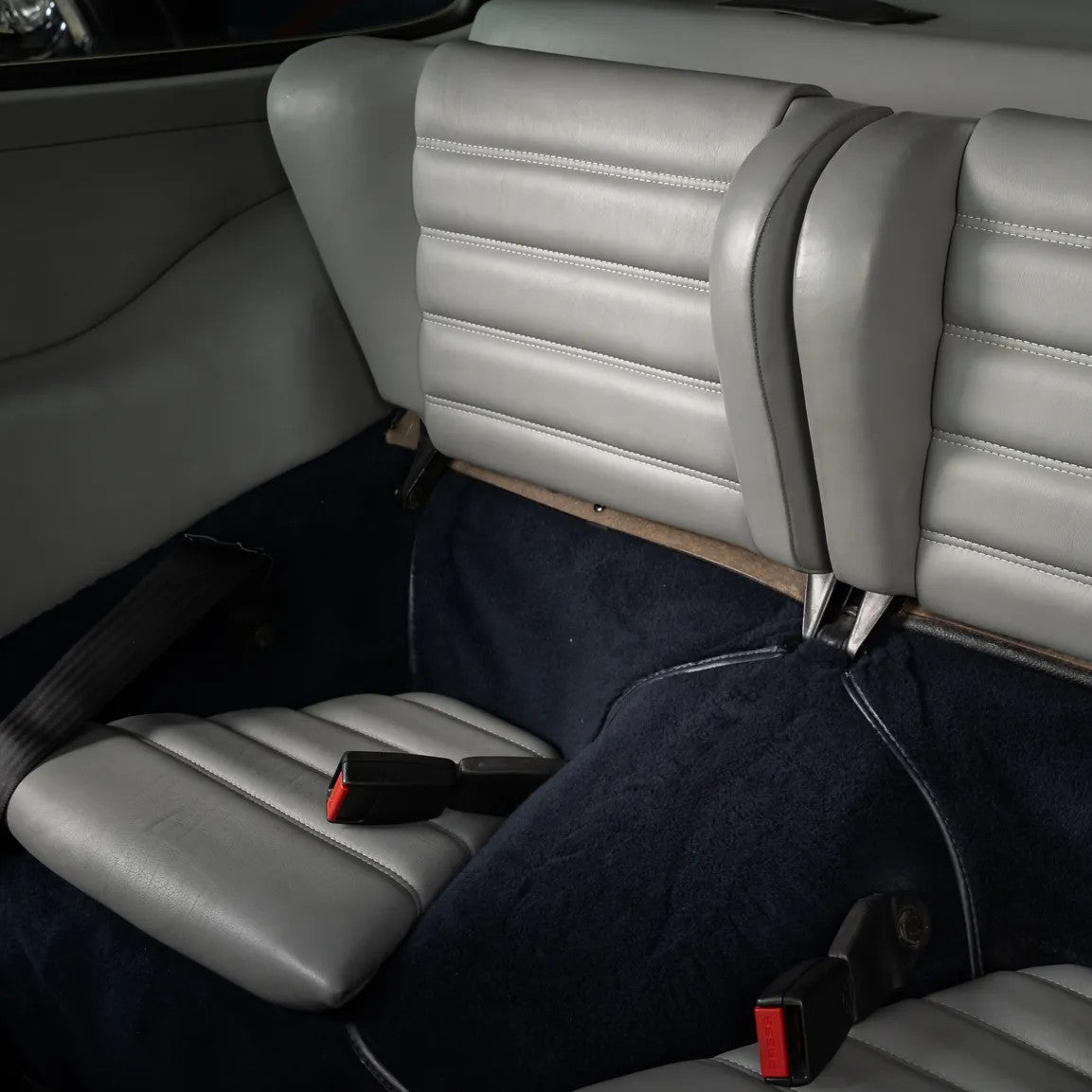 1984-89 Porsche 911 Coupe Rear Seat Cover Kit – Newark Auto